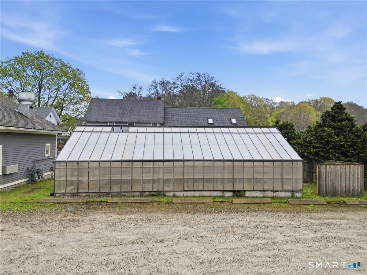 78 Main Street Centerbrook, CT 06409 - Photo 19 of 22 Greenhouse included with the lease