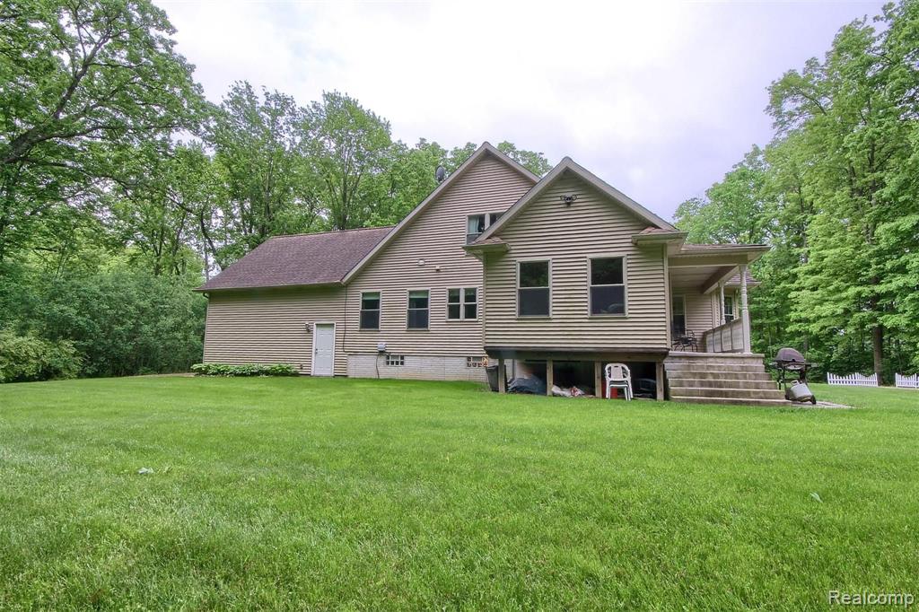 29098 Crawford Road Romulus, MI 48174 - Photo 32 of 38