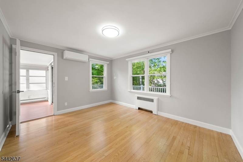 26 West Lawn Road Livingston, NJ 07039 - Photo 7 of 27 Gallery Image 7