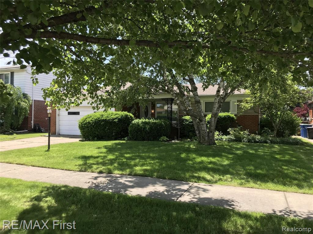 2440 Common Road Warren, MI 48092 - Photo 22 of 22