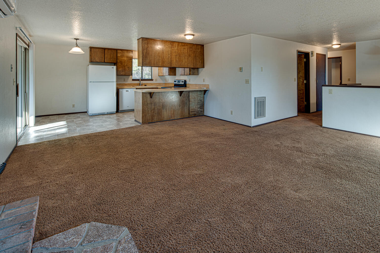 19610 Apache Road Bend, OR 97702 - Photo 5 of 27 19610-091