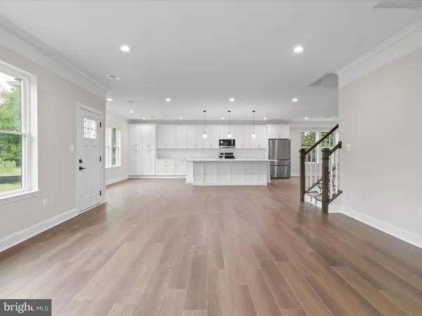 $1,300,000 | 8708 Lukens Lane, Alexandria, VA 22309