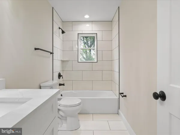 $1,300,000 | 8708 Lukens Lane, Alexandria, VA 22309