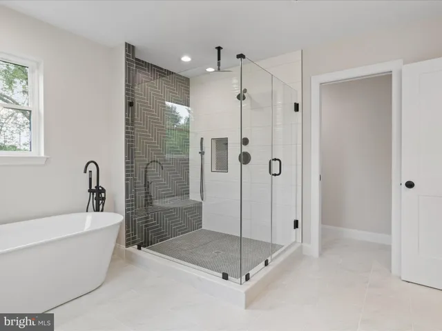 $1,500,000 | 8708 Lukens Lane, Alexandria, VA 22309