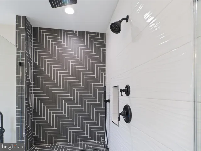 $1,500,000 | 8708 Lukens Lane, Alexandria, VA 22309