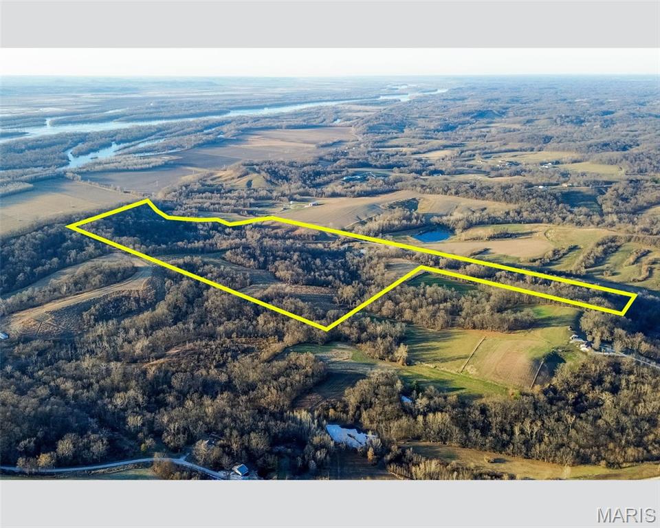 1697 Kintown Hollow Road Hardin, IL 62047 - Photo 2 of 8