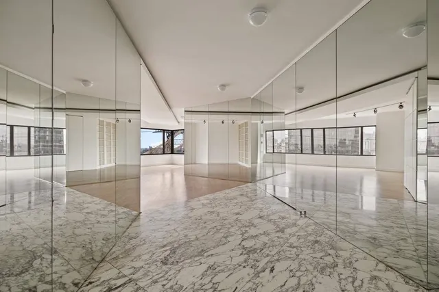 a view of a interior of the house