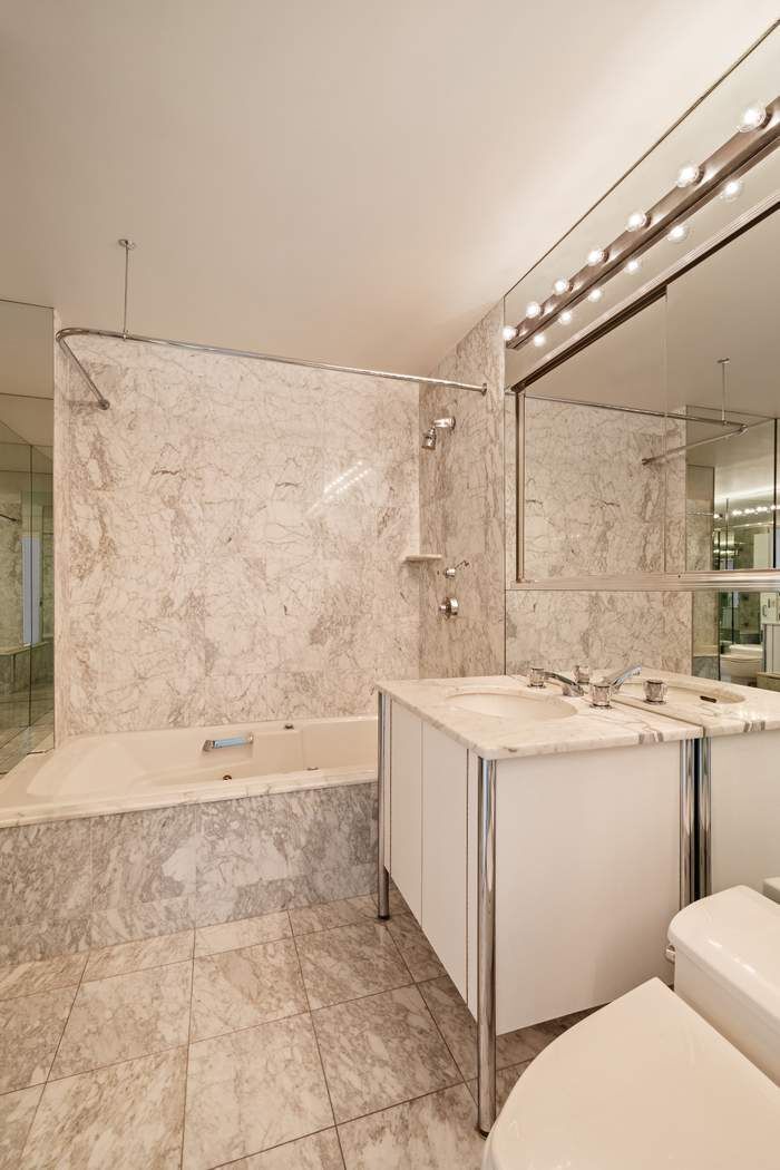 425 East 58th Street, Unit 20F Manhattan, NY 10022 - Photo 8 of 11