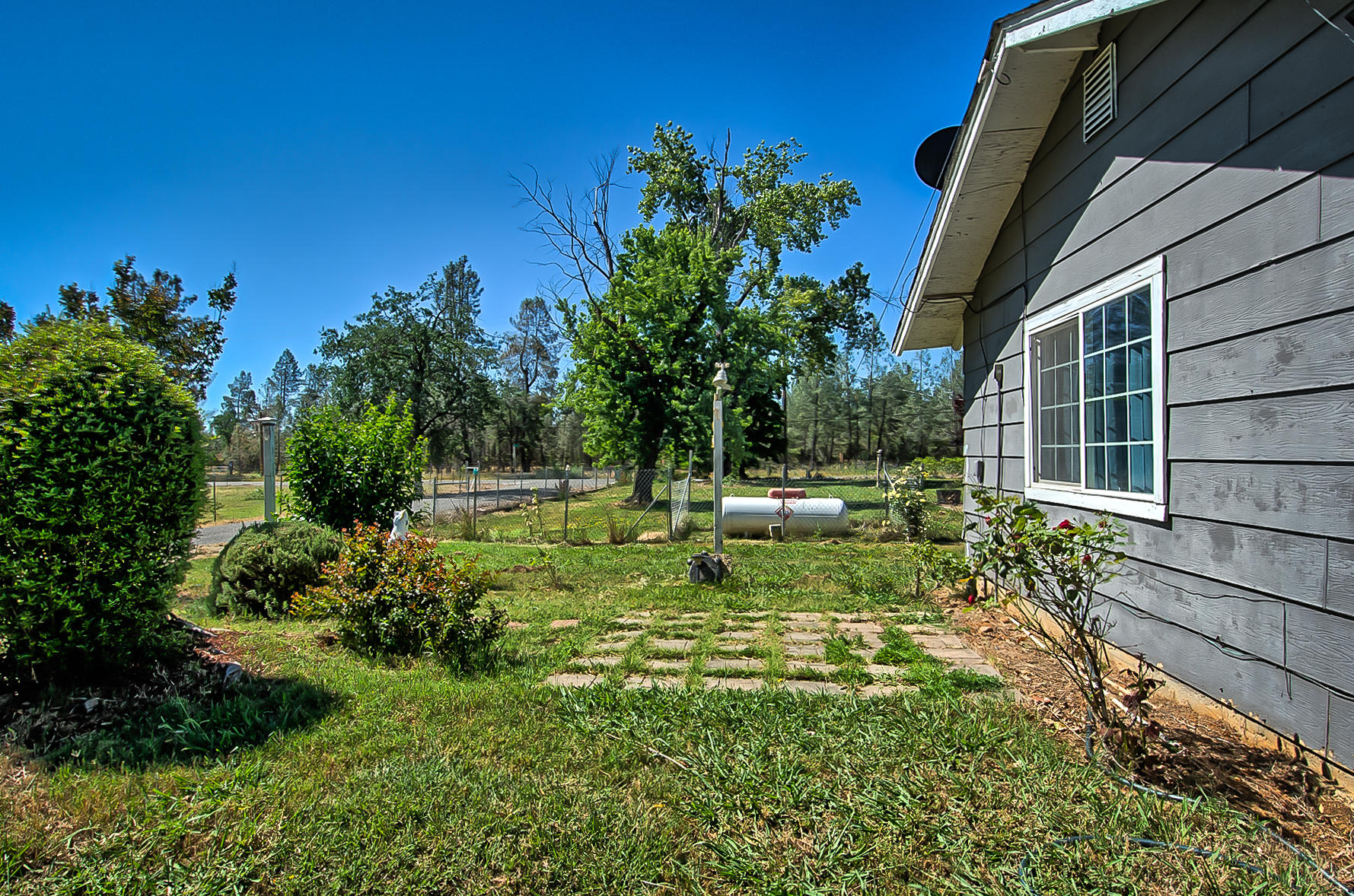 16008 Cloverdale Road Anderson, CA 96007 - Photo 44 of 64 cloverdale-141