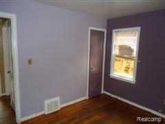 16670 Collingham Drive Detroit, MI 48205 - Photo 6 of 10 DSC02860 (WinCE).jpg