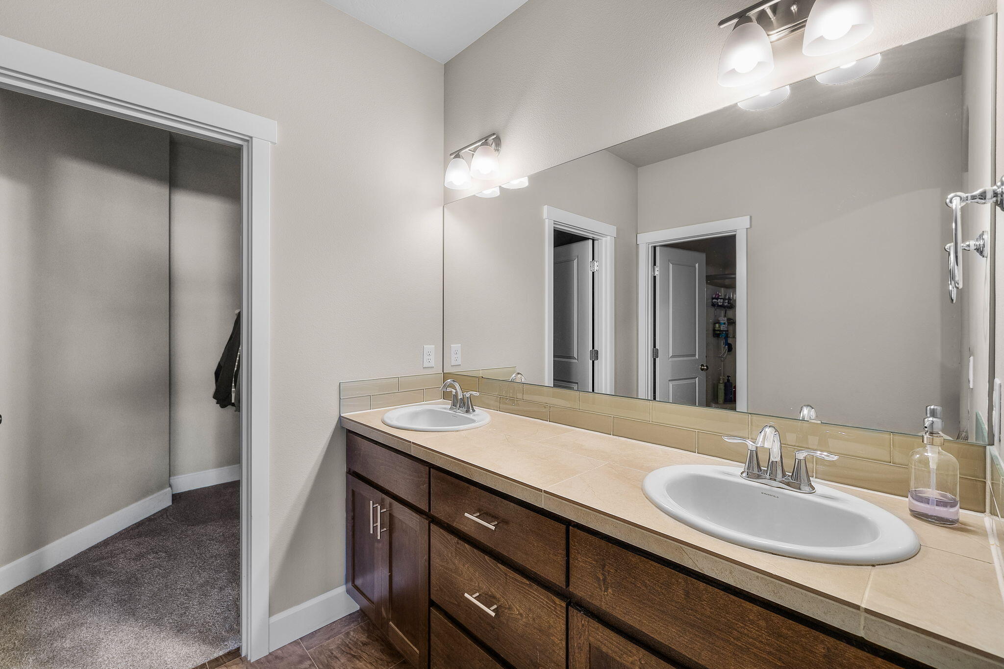 2366 Southwest Newberry Loop Redmond, OR 97756 - Photo 17 of 40 2024_05_18_2366_nw_newberry_loop_rdm-17