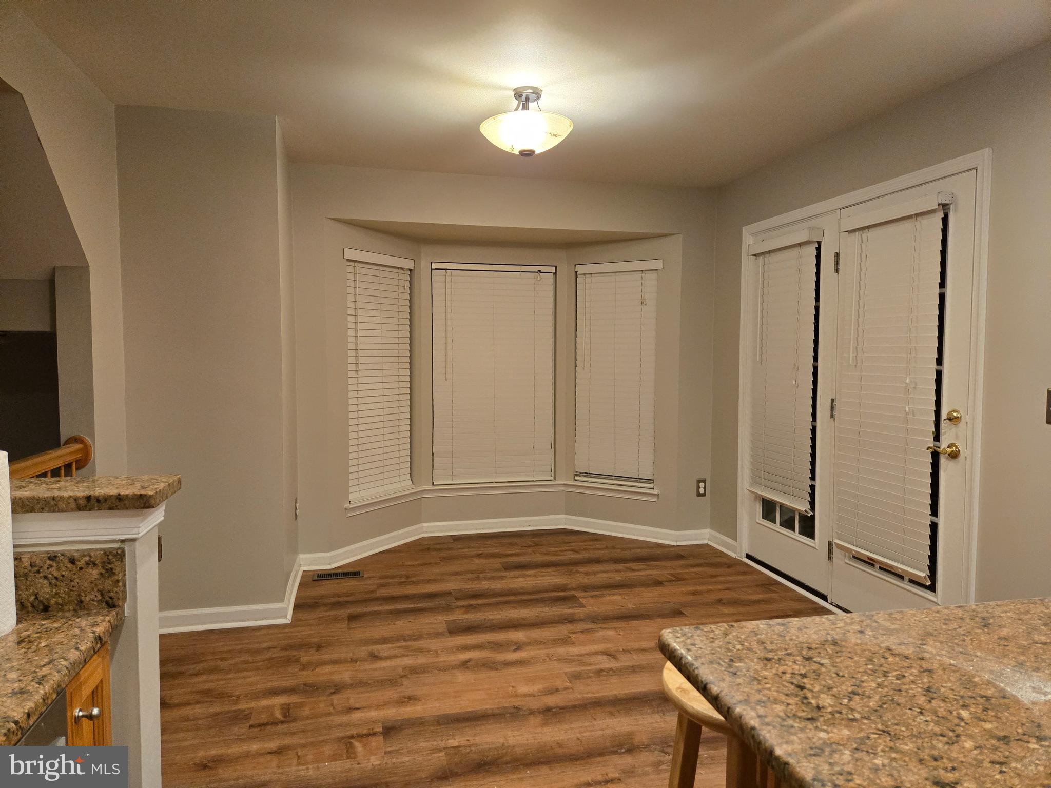 161 Ingle Place Alexandria, VA 22304 - Photo 7 of 21 a view of a livingroom with furniture
