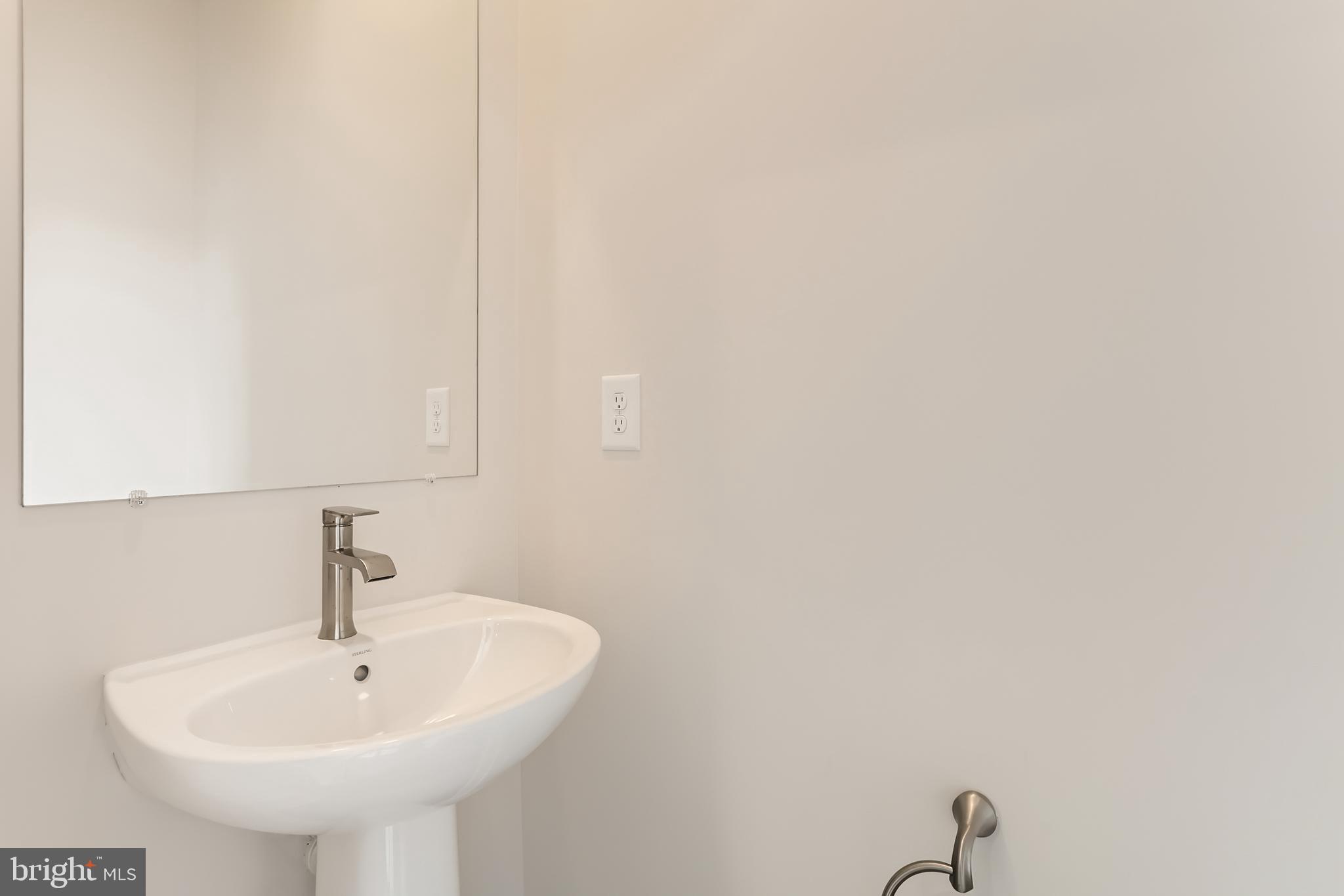 246 Waterstone Road Essex, MD 21221 - Photo 7 of 24