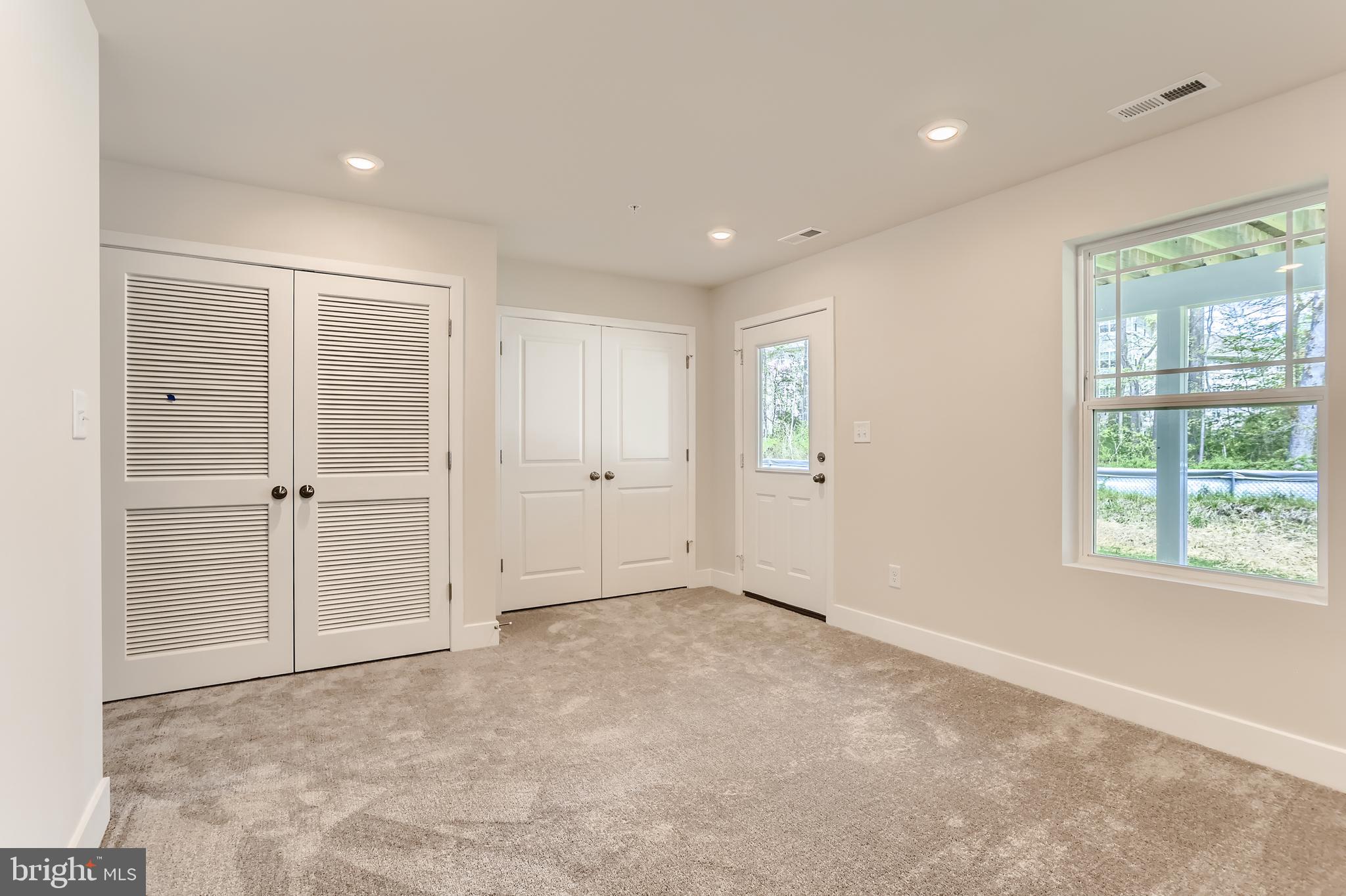 246 Waterstone Road Essex, MD 21221 - Photo 8 of 24