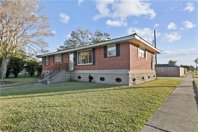 $272,000 | 2320 Roosevelt Boulevard, Kenner, LA 70062
