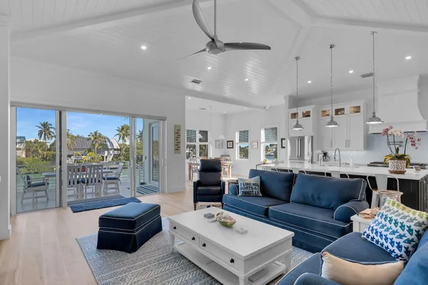 $4,695,000 | 241 Tollgate Boulevard, Islamorada, FL 33036