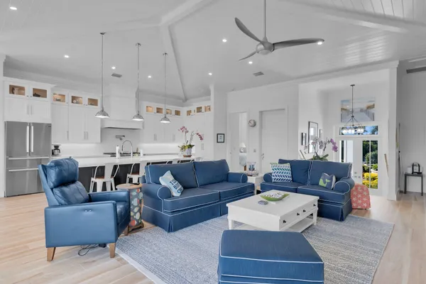 $4,695,000 | 241 Tollgate Boulevard, Islamorada, FL 33036