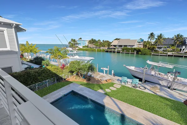 $4,695,000 | 241 Tollgate Boulevard, Islamorada, FL 33036