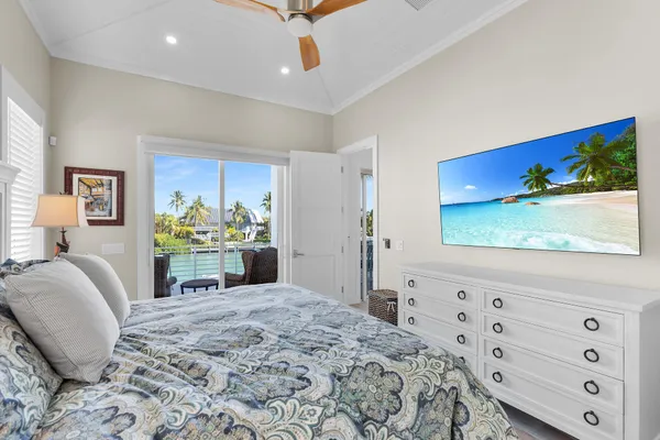 $4,695,000 | 241 Tollgate Boulevard, Islamorada, FL 33036