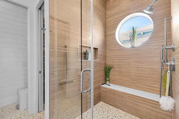 $4,695,000 | 241 Tollgate Boulevard, Islamorada, FL 33036