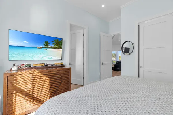 $4,695,000 | 241 Tollgate Boulevard, Islamorada, FL 33036