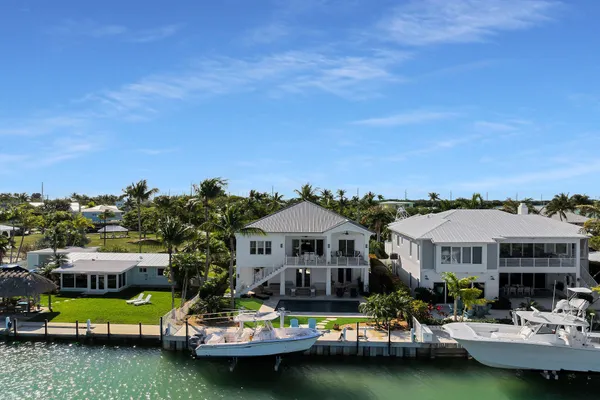 $4,695,000 | 241 Tollgate Boulevard, Islamorada, FL 33036