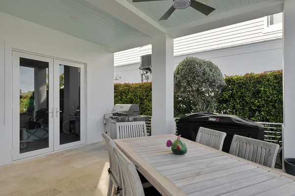 $4,695,000 | 241 Tollgate Boulevard, Islamorada, FL 33036