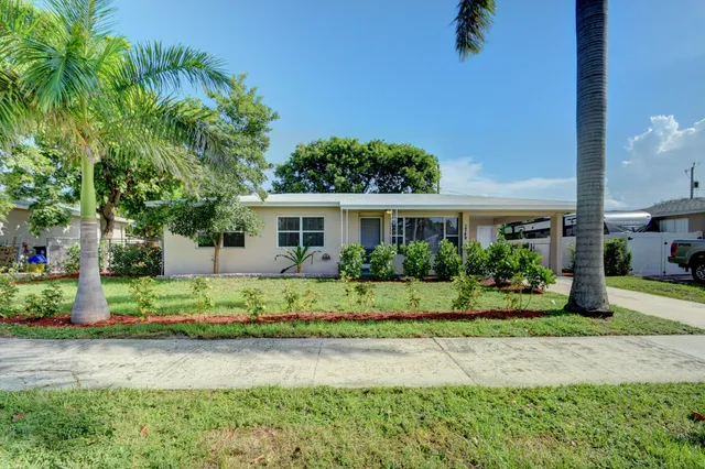 $3,500 | 1749 15th Avenue North, Lake Worth Beach, FL 33460