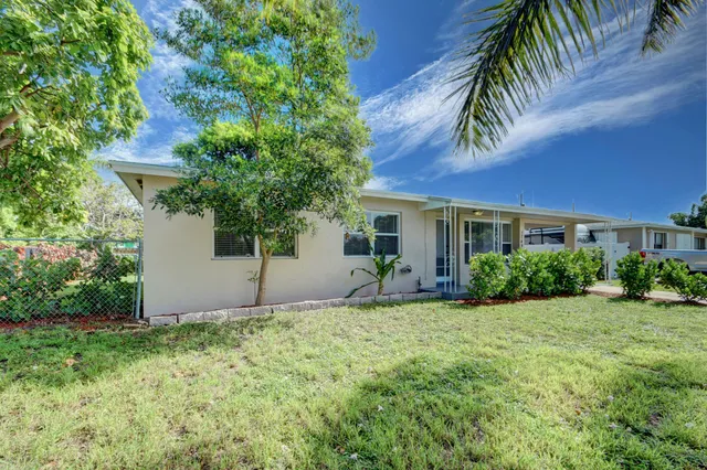 $3,500 | 1749 15th Avenue North, Lake Worth Beach, FL 33460