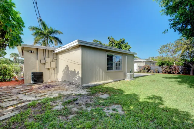 $3,500 | 1749 15th Avenue North, Lake Worth Beach, FL 33460