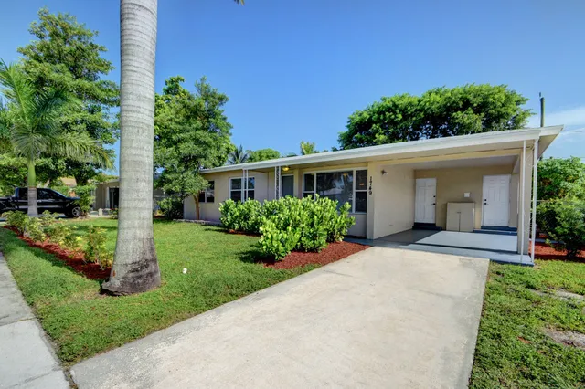 $3,500 | 1749 15th Avenue North, Lake Worth Beach, FL 33460