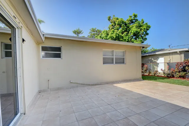 $3,500 | 1749 15th Avenue North, Lake Worth Beach, FL 33460