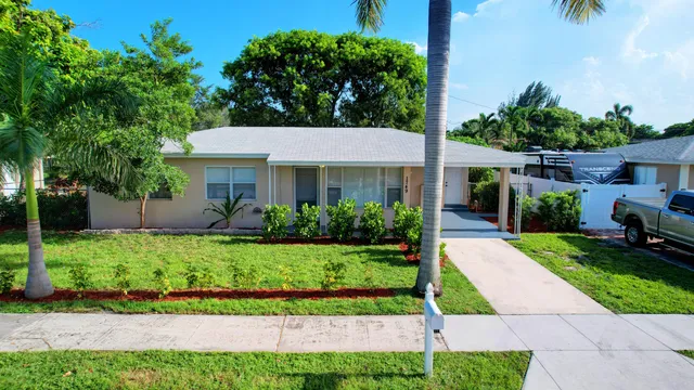 $3,500 | 1749 15th Avenue North, Lake Worth Beach, FL 33460