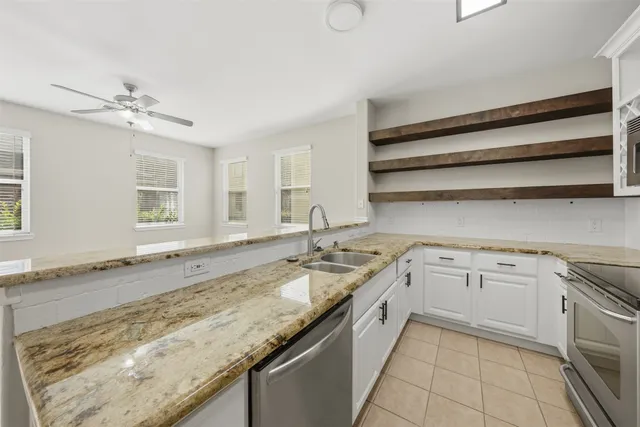 $1,850 | 1929 Kemah Village Drive, Kemah, TX 77565