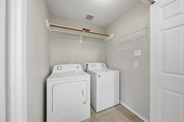 $1,850 | 1929 Kemah Village Drive, Kemah, TX 77565