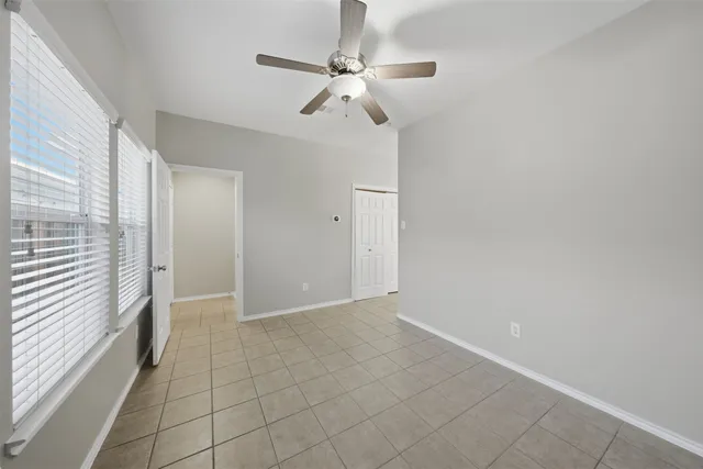 $1,850 | 1929 Kemah Village Drive, Kemah, TX 77565