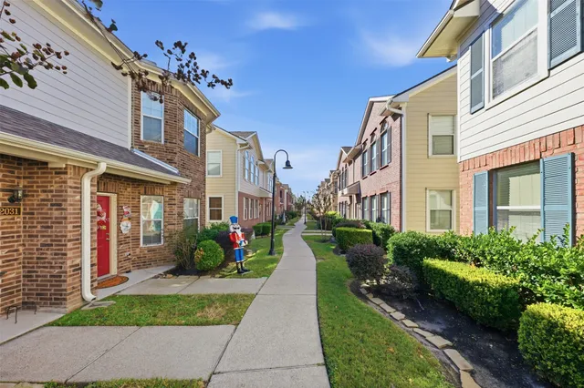 $1,850 | 1929 Kemah Village Drive, Kemah, TX 77565