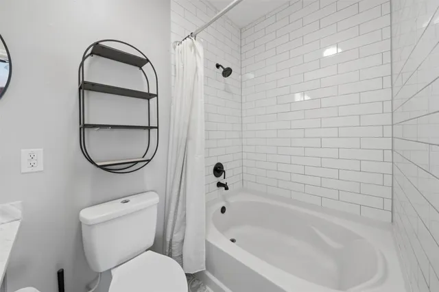 $1,850 | 1929 Kemah Village Drive, Kemah, TX 77565