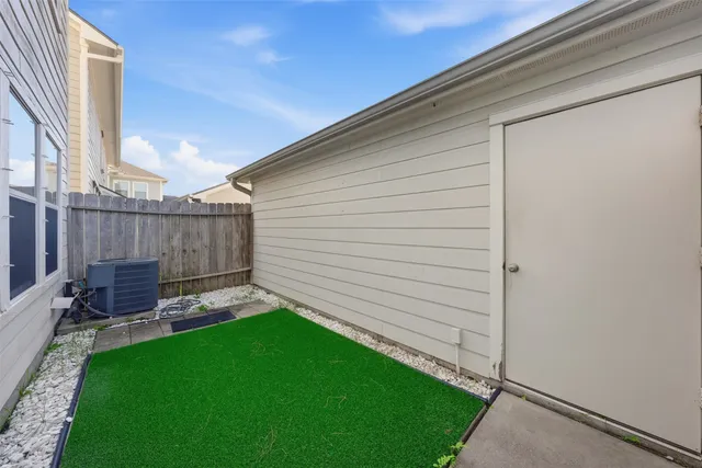 $1,850 | 1929 Kemah Village Drive, Kemah, TX 77565