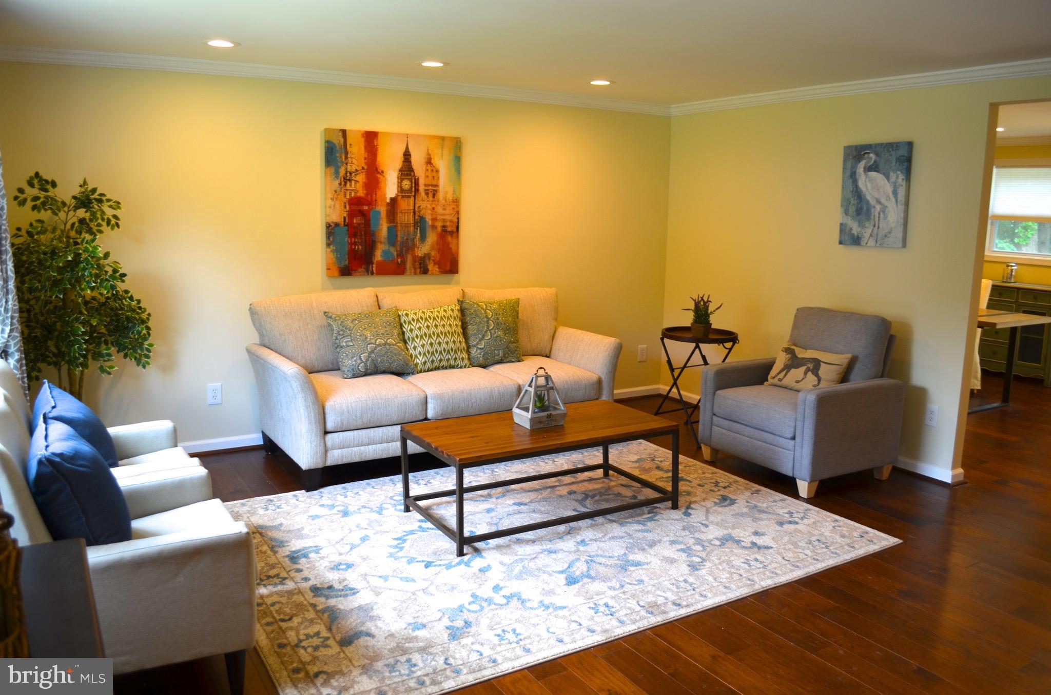 9831 Branchleigh Road Randallstown, MD 21133 - Photo 4 of 24 Living Room