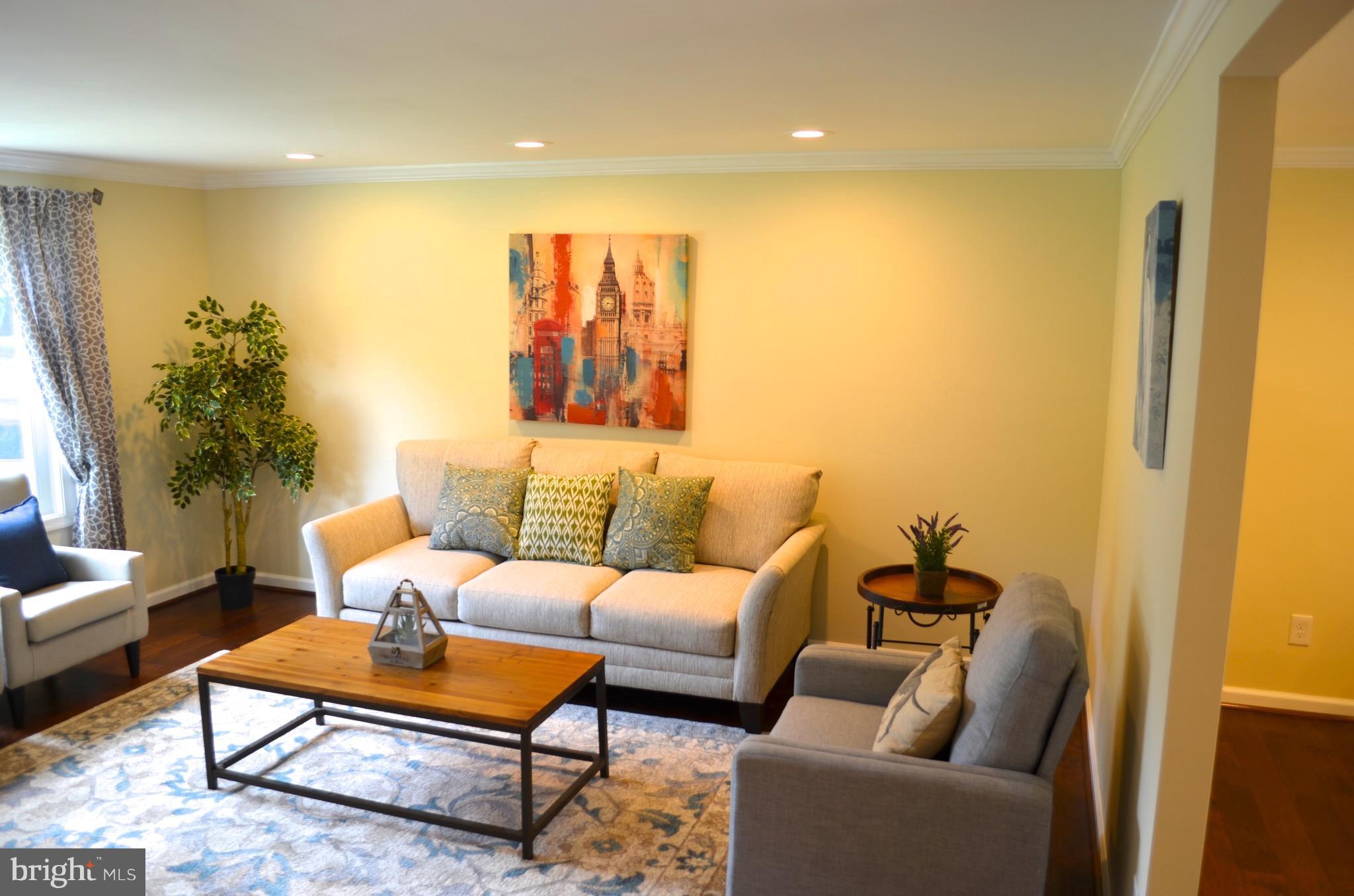 9831 Branchleigh Road Randallstown, MD 21133 - Photo 5 of 24 Living Room