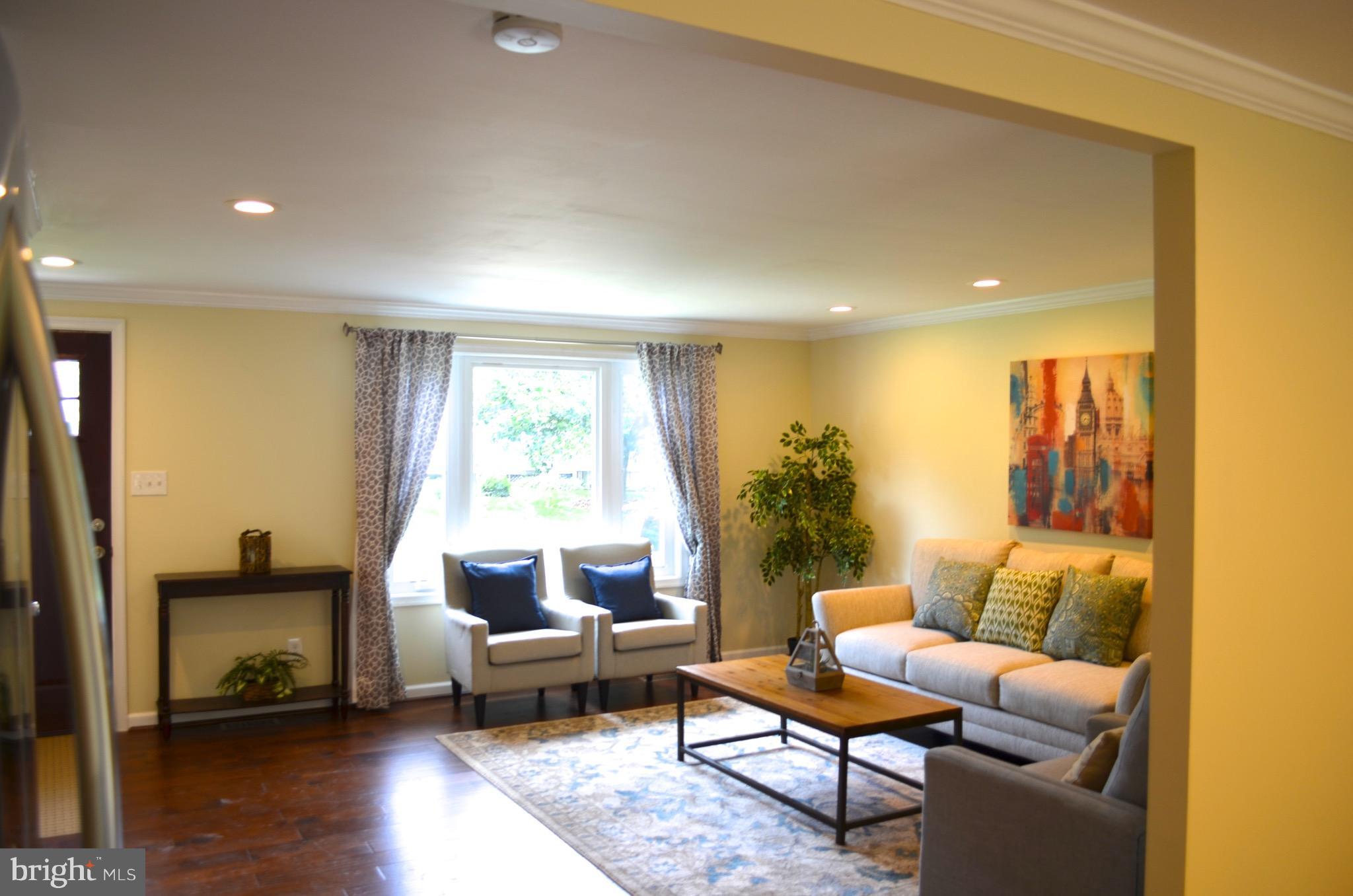 9831 Branchleigh Road Randallstown, MD 21133 - Photo 6 of 24 Living Room