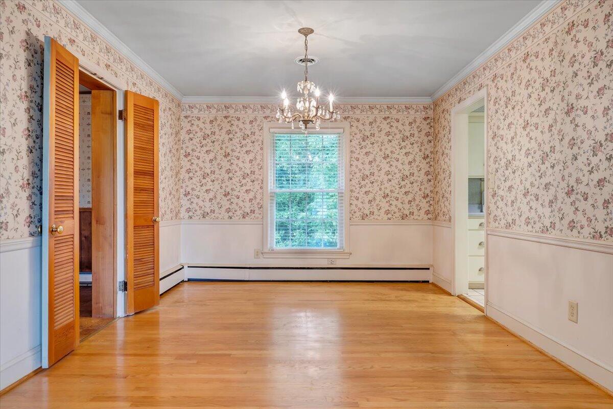 3543 Winding Way Road Southwest Roanoke, VA 24015 - Photo 24 of 50 NICE HARDWOODS