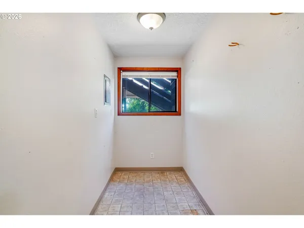 $699,900 | 8748 Enclid Street Northeast, Salem, OR 97305