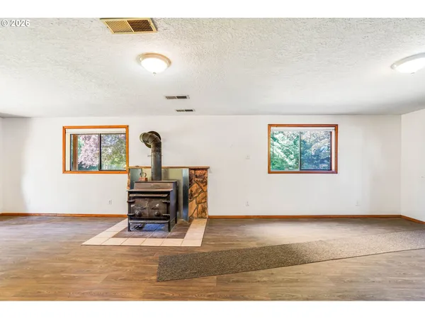 $699,900 | 8748 Enclid Street Northeast, Salem, OR 97305