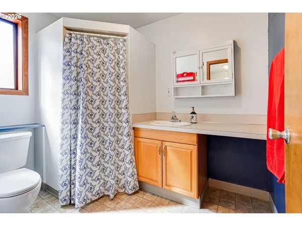 $699,900 | 8748 Enclid Street Northeast, Salem, OR 97305