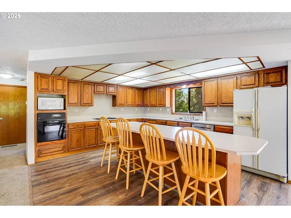 $699,900 | 8748 Enclid Street Northeast, Salem, OR 97305