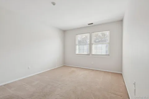 $519,900 | 46 Gazebo Lane, Holtsville, NY 11742