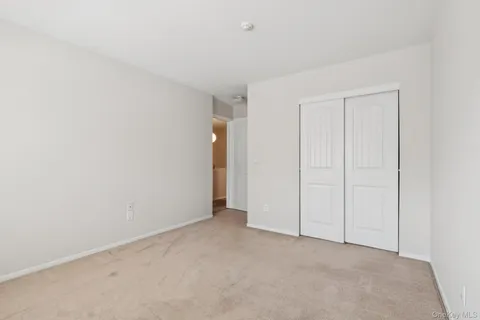 $519,900 | 46 Gazebo Lane, Holtsville, NY 11742