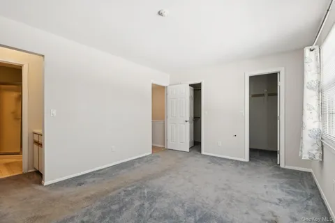 $519,900 | 46 Gazebo Lane, Holtsville, NY 11742